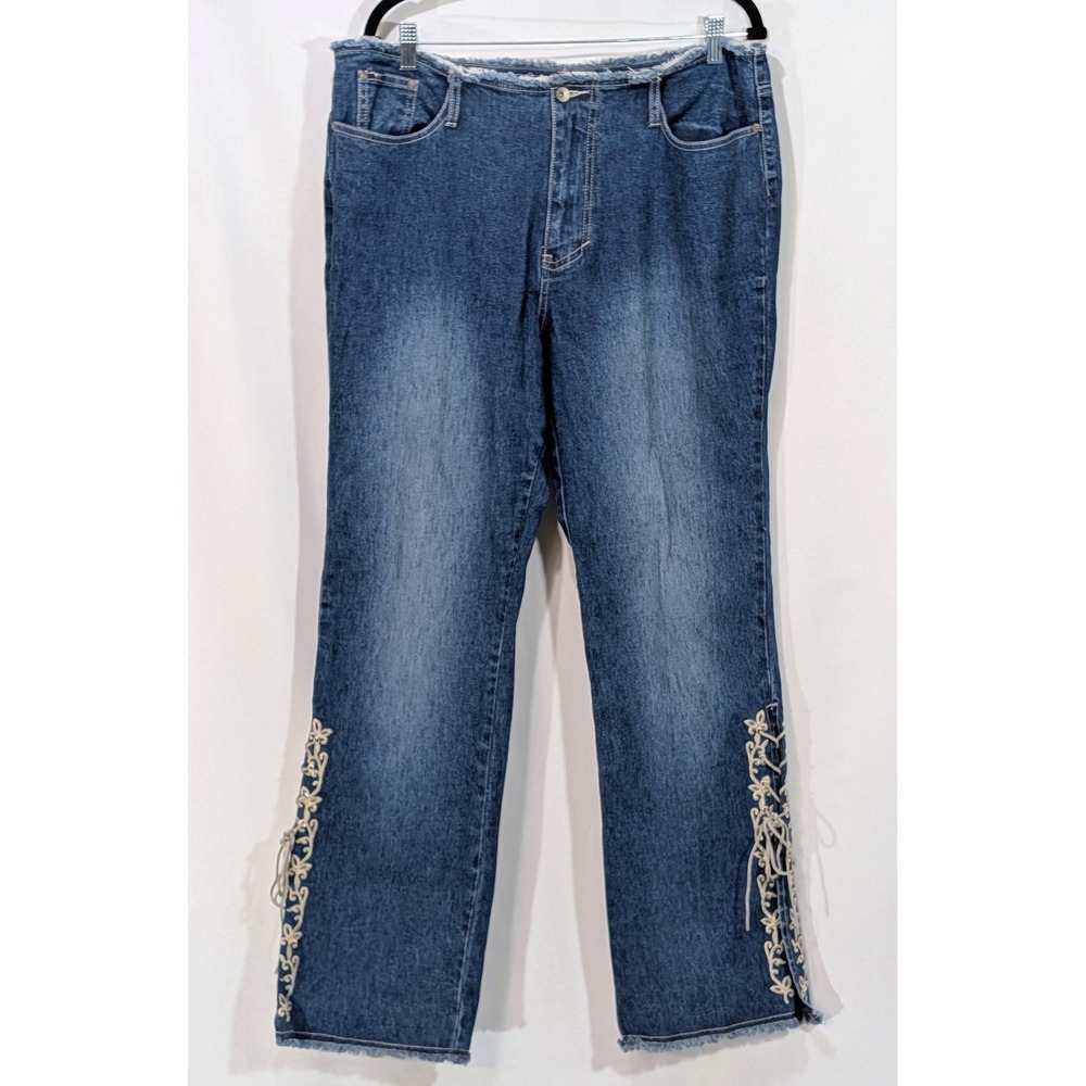 Revolt Y2K Lace Up Embroidered Flare Jeans Size 18 High Rise 31 Inseam